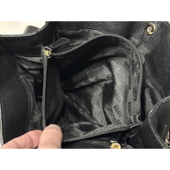 Michael Kors Hamilton Black Leather Tote Bag Shoulder Strap Medallion 15"x10"x4" - Picture 12 of 13